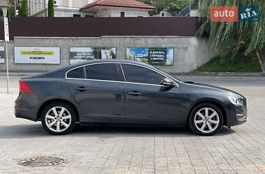 Седан Volvo S60 2016 в 