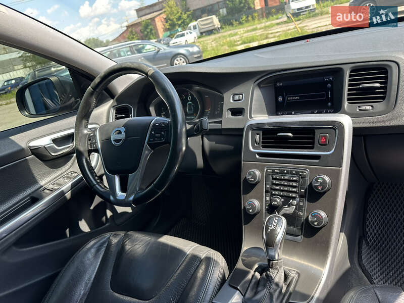 Седан Volvo S60 2013 в Нежине