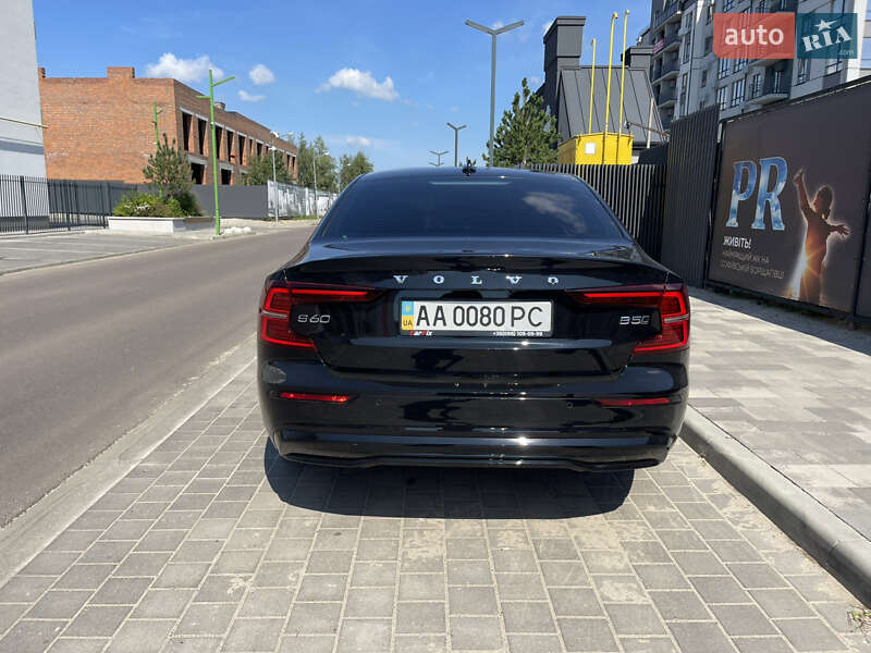 Седан Volvo S60 2024 в Киеве