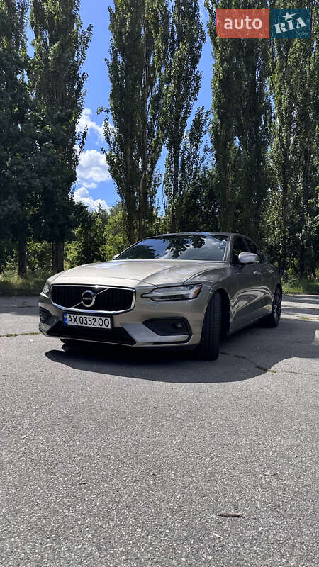 Volvo S60 2020