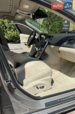 Седан Volvo S60 2014 в 