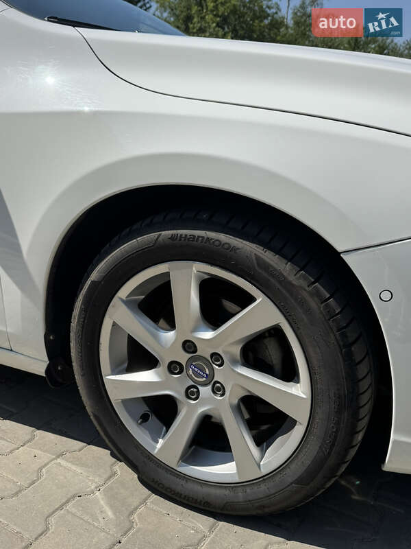 Седан Volvo S60 2015 в Тернополе