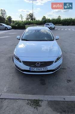 Седан Volvo S60 2014 в 