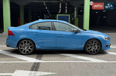 Седан Volvo S60 2017 в 