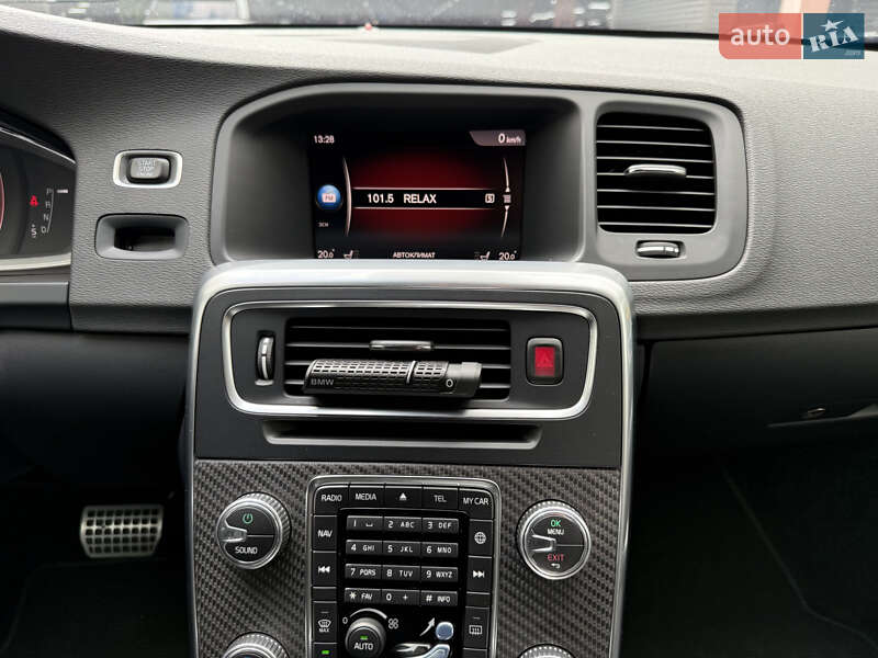 Седан Volvo S60 2017 в Киеве