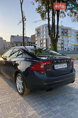 Седан Volvo S60 2015 в 