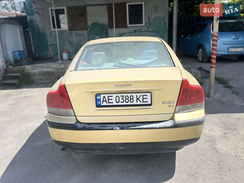 Седан Volvo S60 2001 в Днепре