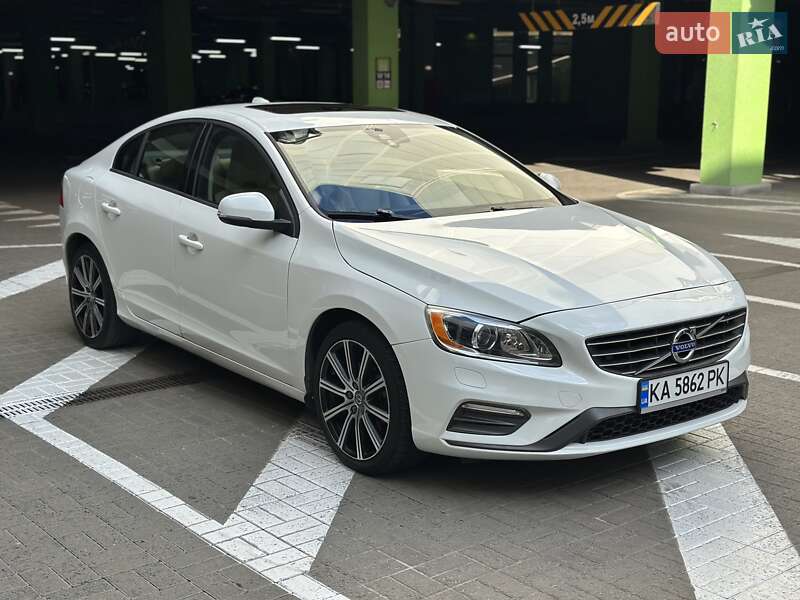 Седан Volvo S60 2017 в Киеве