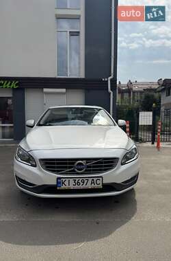 Седан Volvo S60 2014 в 