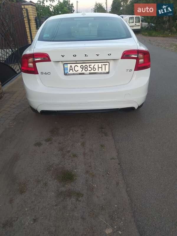 Седан Volvo S60 2014 в Нововолынске фото 10 Седан Volvo S60 2014 в Нововолынске