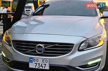 Седан Volvo S60 2013 в 