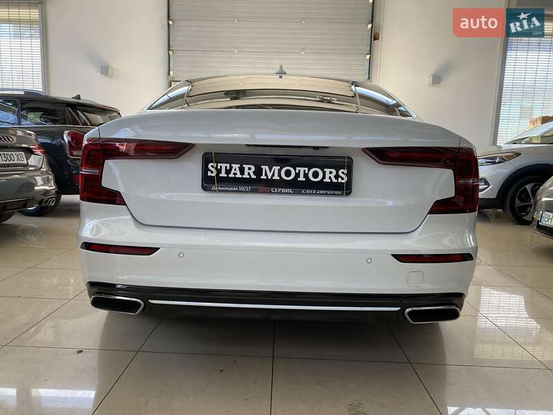 Седан Volvo S60 2019 в Одессе