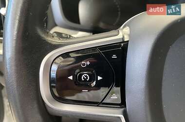 Седан Volvo S60 2019 в 