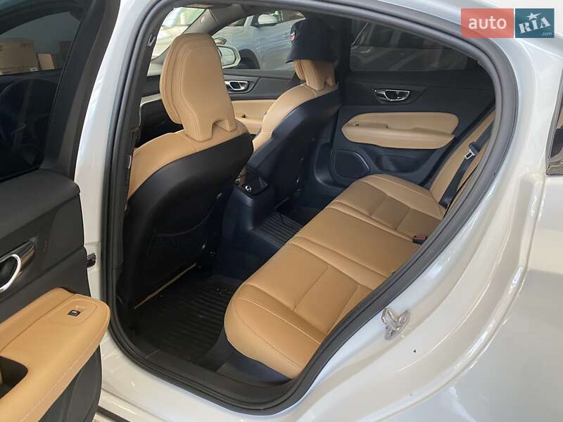 Седан Volvo S60 2019 в Одессе