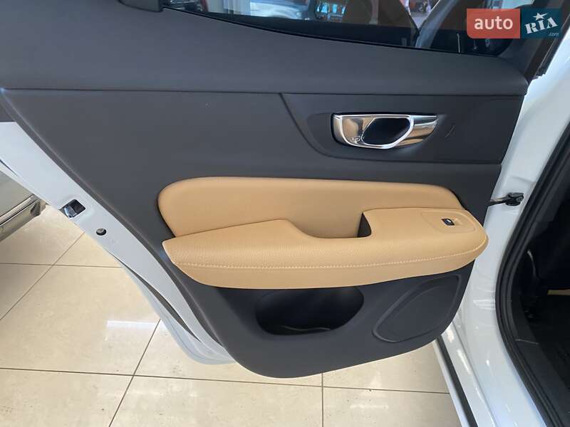 Седан Volvo S60 2019 в Одессе