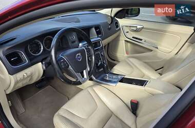 Седан Volvo S60 2010 в 