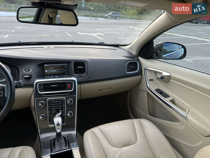 Седан Volvo S60 2012 в Киеве фото 25 Седан Volvo S60 2012 в Киеве