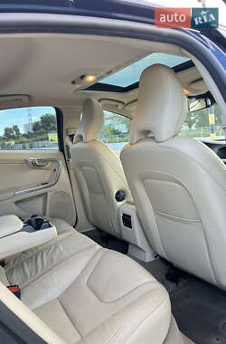 Седан Volvo S60 2012 в 