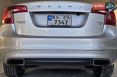 Седан Volvo S60 2013 в 
