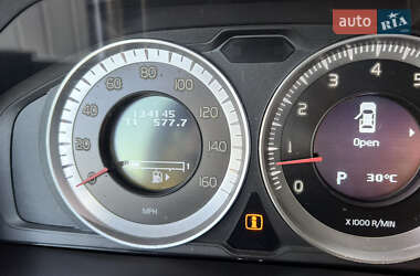 Седан Volvo S60 2012 в 