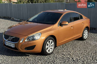 Седан Volvo S60 2012 в Хмельницком