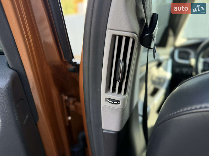 Седан Volvo S60 2012 в Хмельницком фото 22 Седан Volvo S60 2012 в Хмельницком