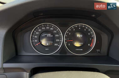 Седан Volvo S60 2012 в 