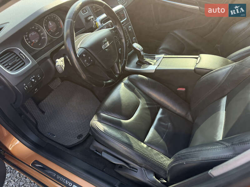 Седан Volvo S60 2012 в Хмельницком фото 41 Седан Volvo S60 2012 в Хмельницком