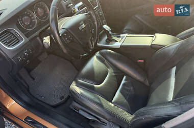 Седан Volvo S60 2012 в 