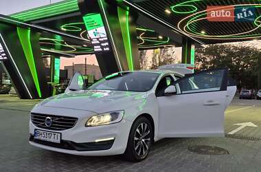 Седан Volvo S60 2017 в 