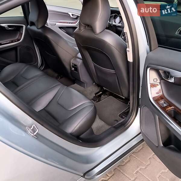 Седан Volvo S60 2017 в Софиевской Борщаговке фото 4 Седан Volvo S60 2017 в Софиевской Борщаговке