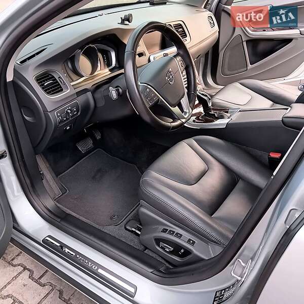 Седан Volvo S60 2017 в Софиевской Борщаговке фото 3 Седан Volvo S60 2017 в Софиевской Борщаговке