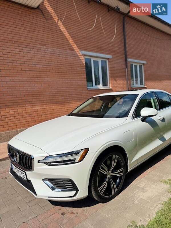 Седан Volvo S60 2020 в Києві фото 2 Седан Volvo S60 2020 в Києві