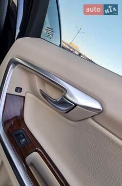 Седан Volvo S60 2012 в 