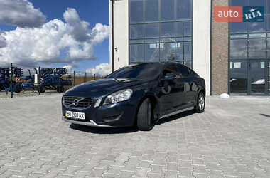 Седан Volvo S60 2011 в Тернополі