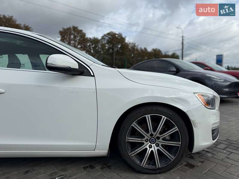 Седан Volvo S60 2015 в Луцьку