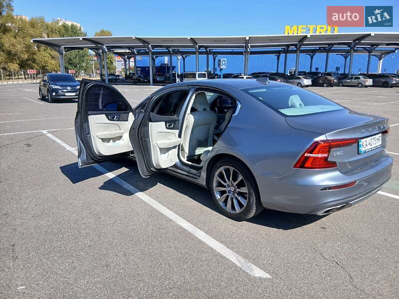 Седан Volvo S60 2018 в Києві