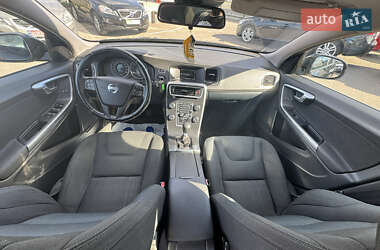 Седан Volvo S60 2012 в 