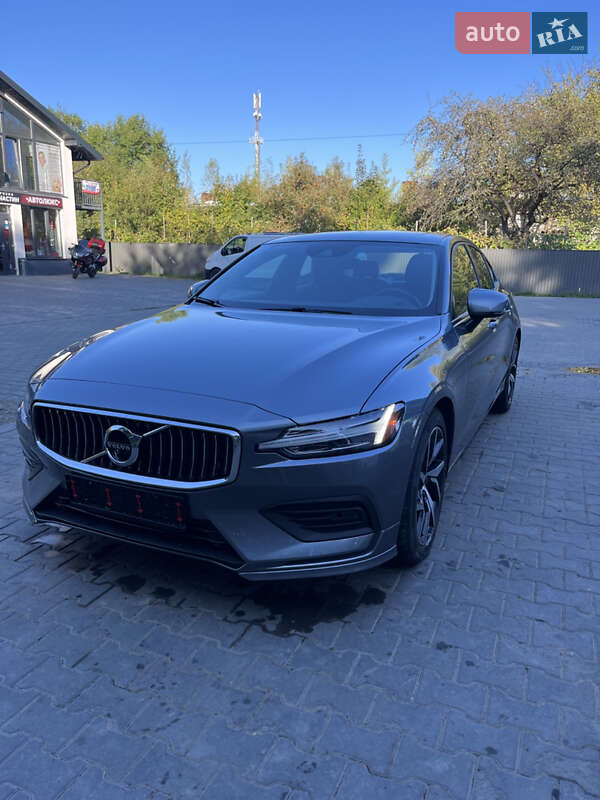 Седан Volvo S60 2019 в Івано-Франківську