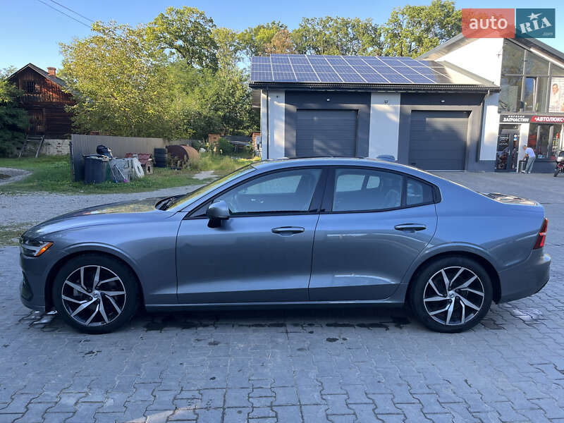 Седан Volvo S60 2019 в Івано-Франківську