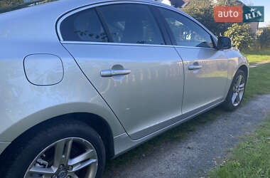 Седан Volvo S60 2013 в 