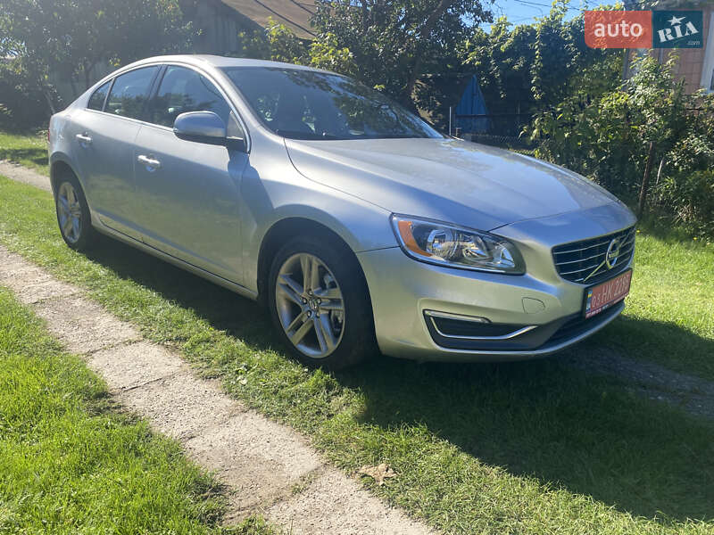 Седан Volvo S60 2013 в 
