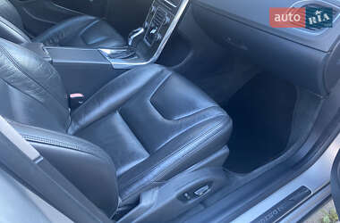 Седан Volvo S60 2013 в 