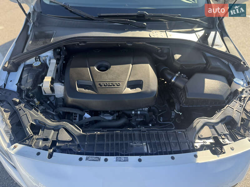 Седан Volvo S60 2016 в Киеве