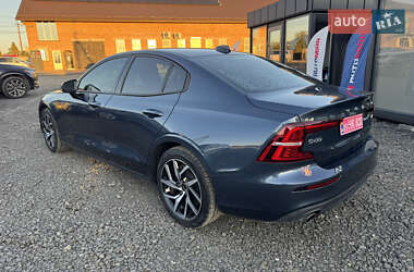 Седан Volvo S60 2020 в 