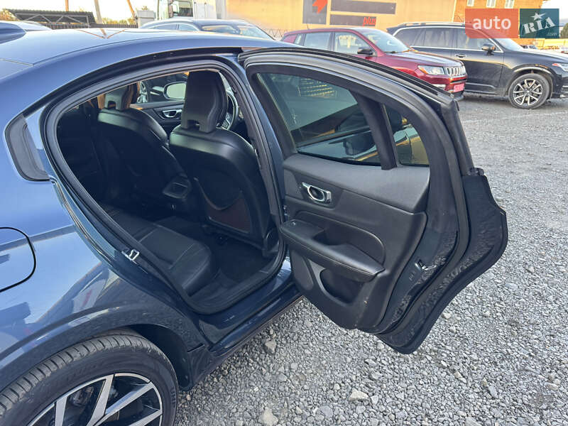 Седан Volvo S60 2020 в Луцке фото 28 Седан Volvo S60 2020 в Луцке