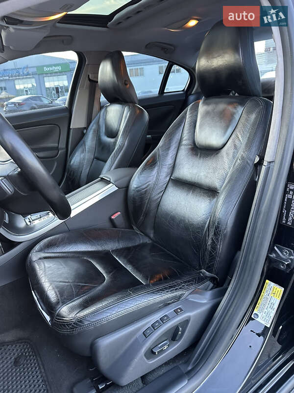 Седан Volvo S60 2011 в Києві