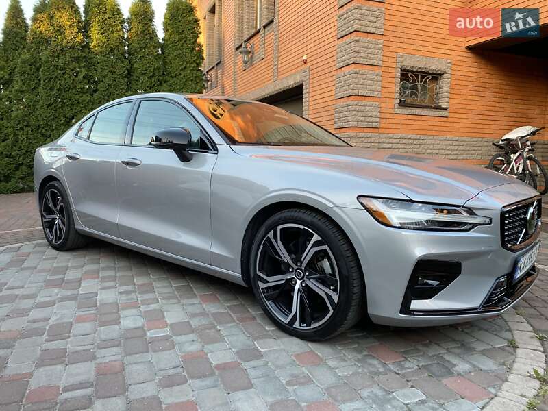 Седан Volvo S60 2024 в Киеве фото 4 Седан Volvo S60 2024 в Киеве