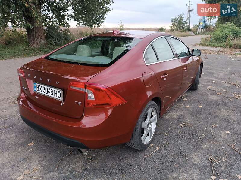 Седан Volvo S60 2011 в Хмельницком