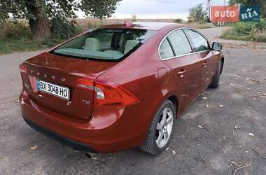 Седан Volvo S60 2011 в 